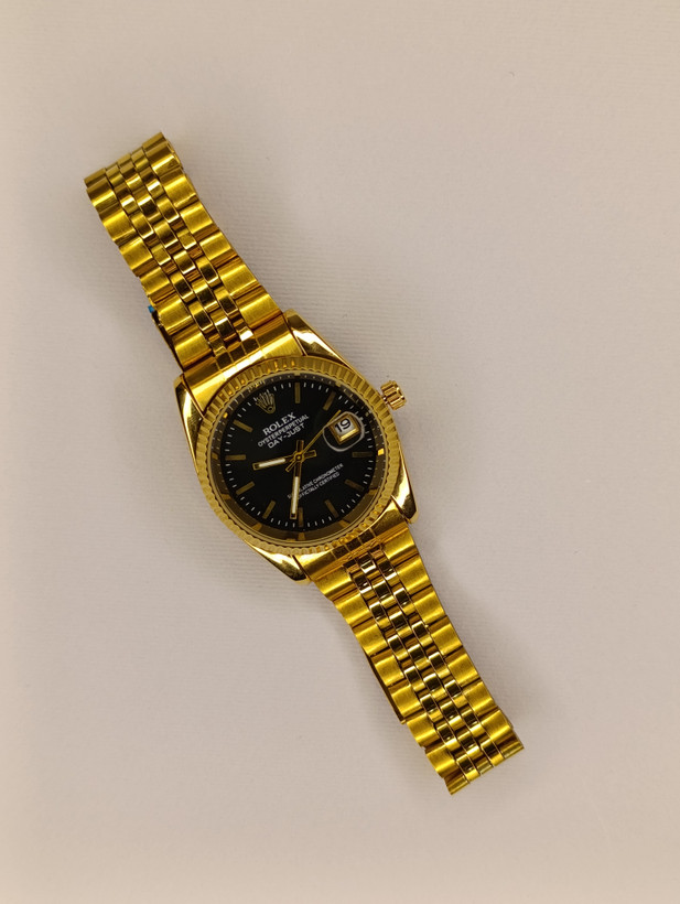 ساعت رولکس Rolex تقویم فعال جواهر کاری رنگ ثابت جنس استیل ضد زنگ